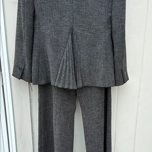 Giorgio Armani Black Label Elegant Gray Women's Pantsuit